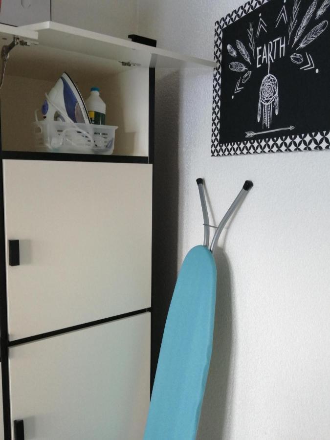 מנטון Joli Studio Bord De Mer, Clim, Balcon, Parking Prive מראה חיצוני תמונה